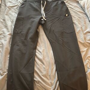 Figs Black Yola- Skinny Scrub Pants